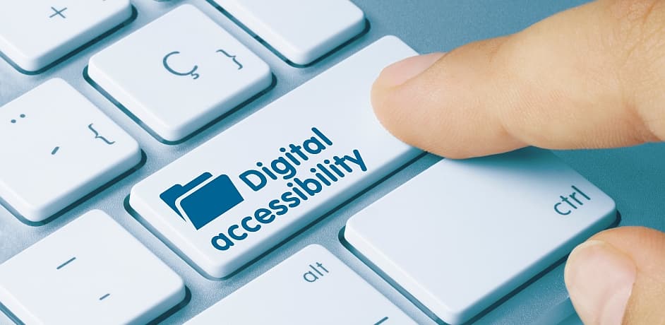 Digitale Barrierefreiheit Prüfung für Buchhandlungen Eine Taste auf der Tastatur mit Digital Accessibility